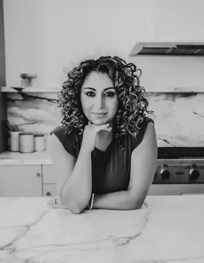Samantha Valencia, Simcoe, Real Estate Agent